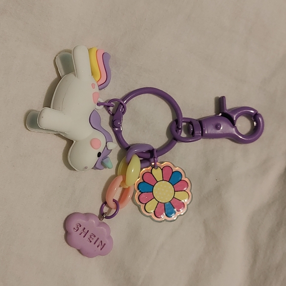 Unicorn Keychain - Picture 3 of 3